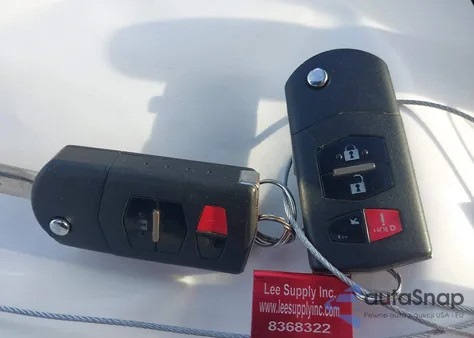 2010 Mazda Mazda3 I Touring z USA, uszkodzony, nr VIN JM1BL1SG3A1103733